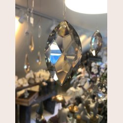 Speedtsberg krystal med ophng oval